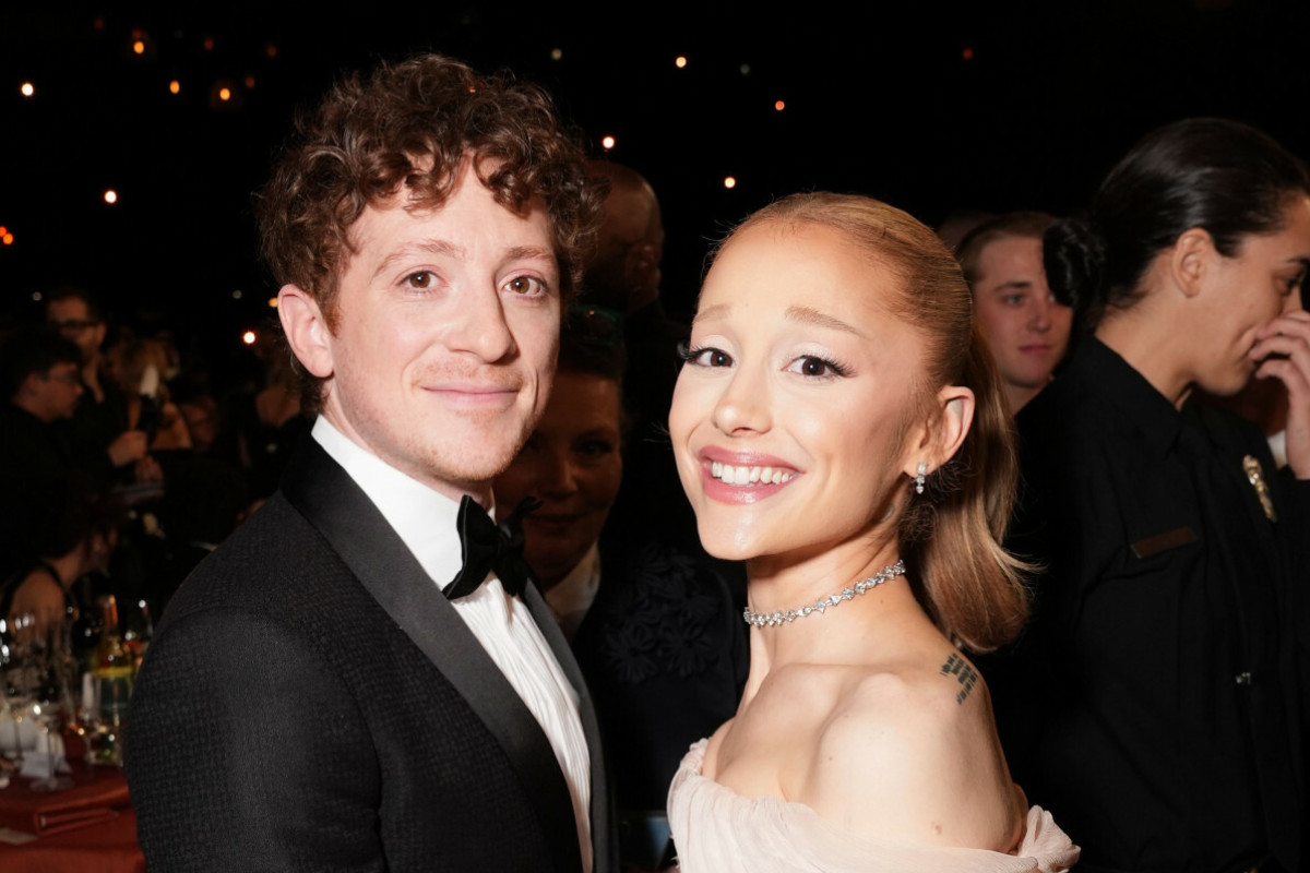 Ariana Grande i Ethan Slater rozstali się. Ich związek zaczął się od skandalu