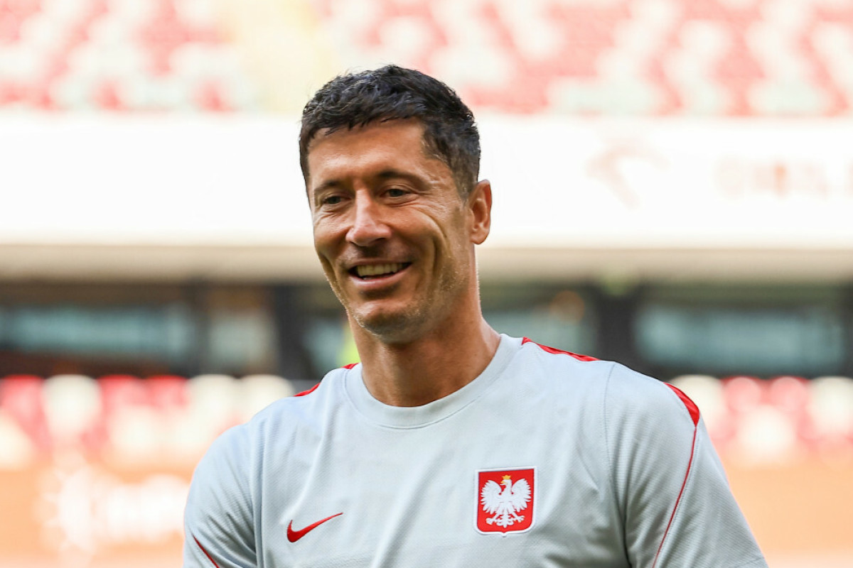 Lewandowski na kebabie z Bagim i Łatwogangiem. To wideo to hit! Padło pytanie o transfer