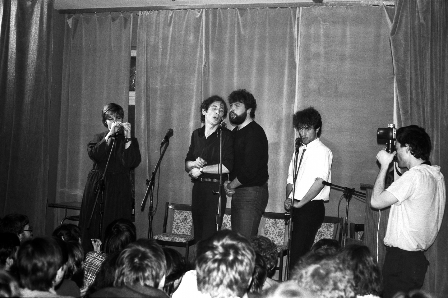 Kabaret Potem – zdobywcy Grand Prix 2. PAKI – od lewej: Ewa Sopielewska, Władysław Sikora, Janusz Klimenko, Dariusz Kamys