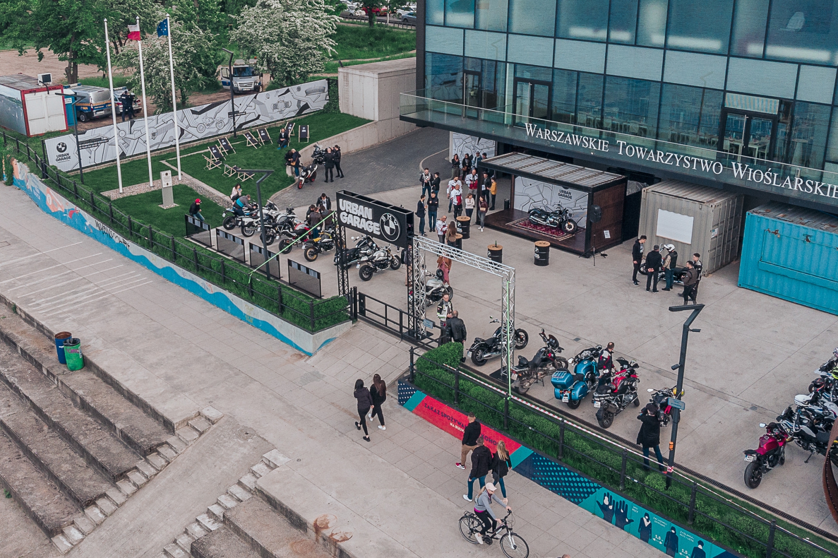 NOWE MIEJSCE DLA MIŁOŚNIKÓW MOTOCYKLI  - W WARSZAWIE OTWIERA SIĘ STREFA MOTO BMW URBAN GARAGE BY BMW MOTORRAD INCHCAPE